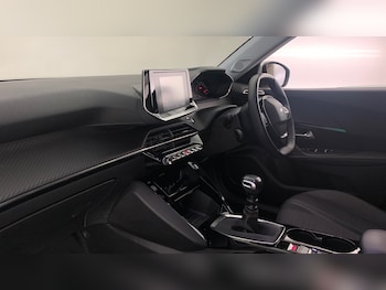 Used Peugeot 2008 2021 for sale - 76285220: Photo 2