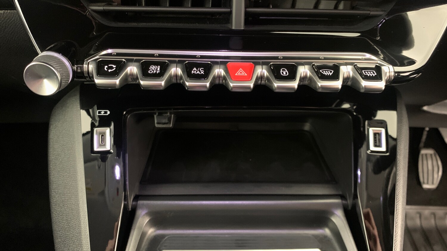 Used Peugeot 2008 2021 for sale - 76285220: Photo 30