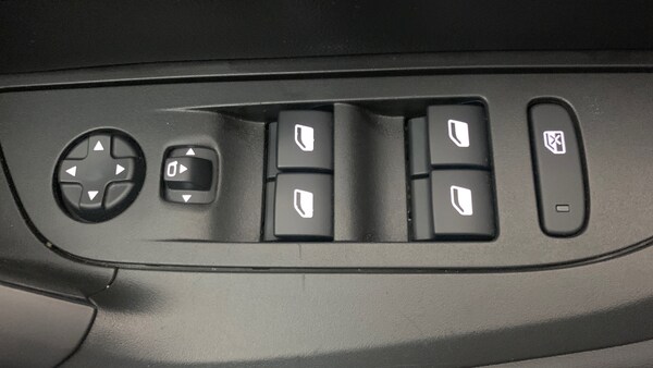 Used Peugeot 2008 2021 for sale - 76285220: Photo 38