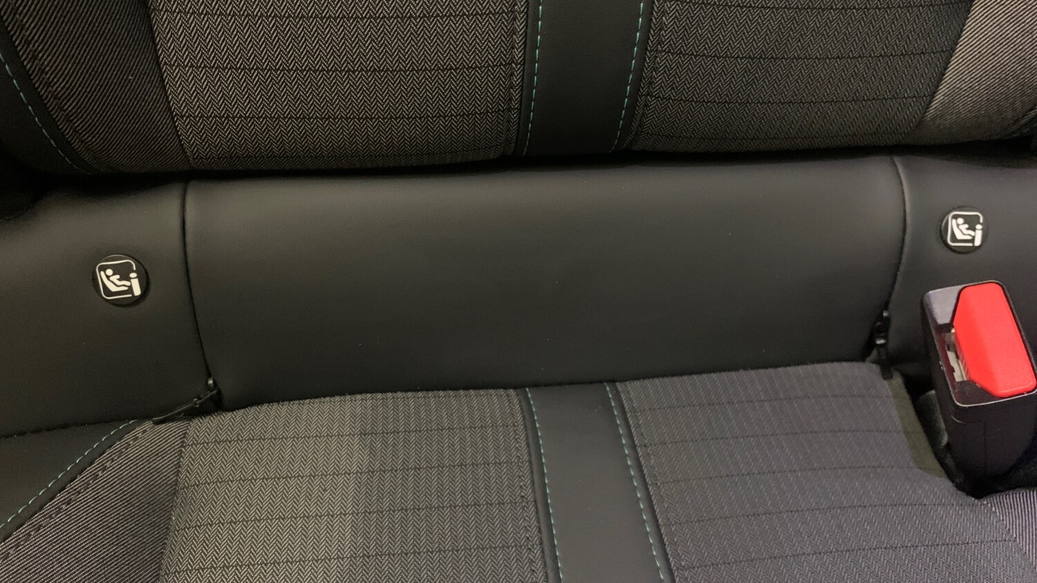 Used Peugeot 2008 2021 for sale - 76285220: Photo 39