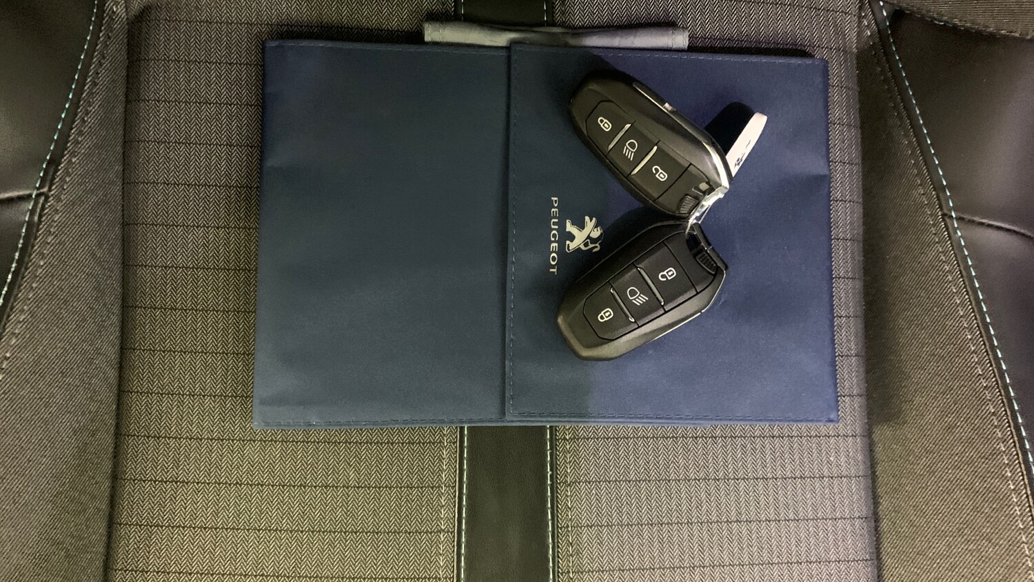 Used Peugeot 2008 2021 for sale - 76285220: Photo 42