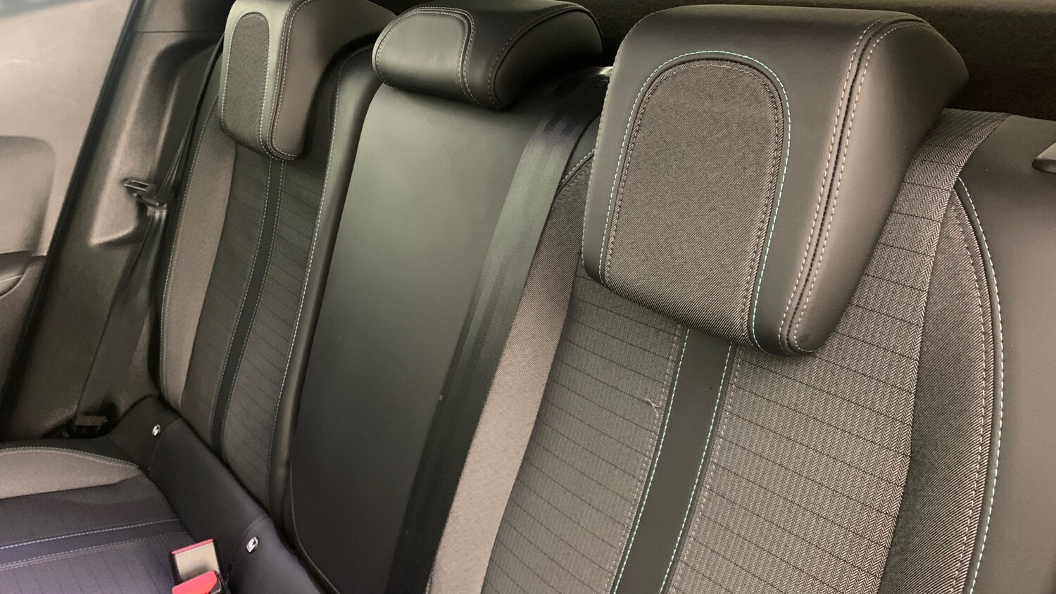 Used Peugeot 2008 2021 for sale - 76285220: Photo 8