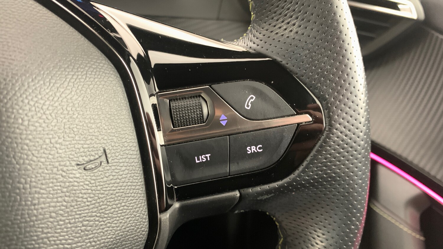 Used Peugeot 2008 2021 for sale - 76073706: Photo 18