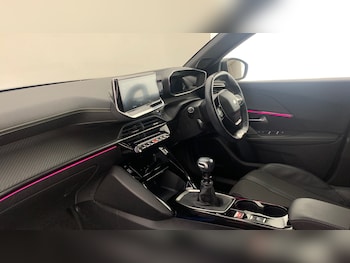 Used Peugeot 2008 2021 for sale - 76073706: Photo 2