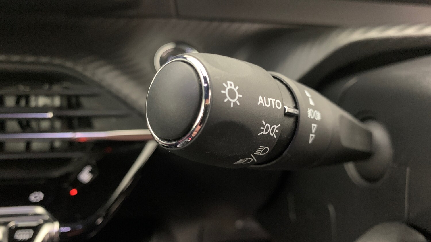 Used Peugeot 2008 2021 for sale - 76073706: Photo 32