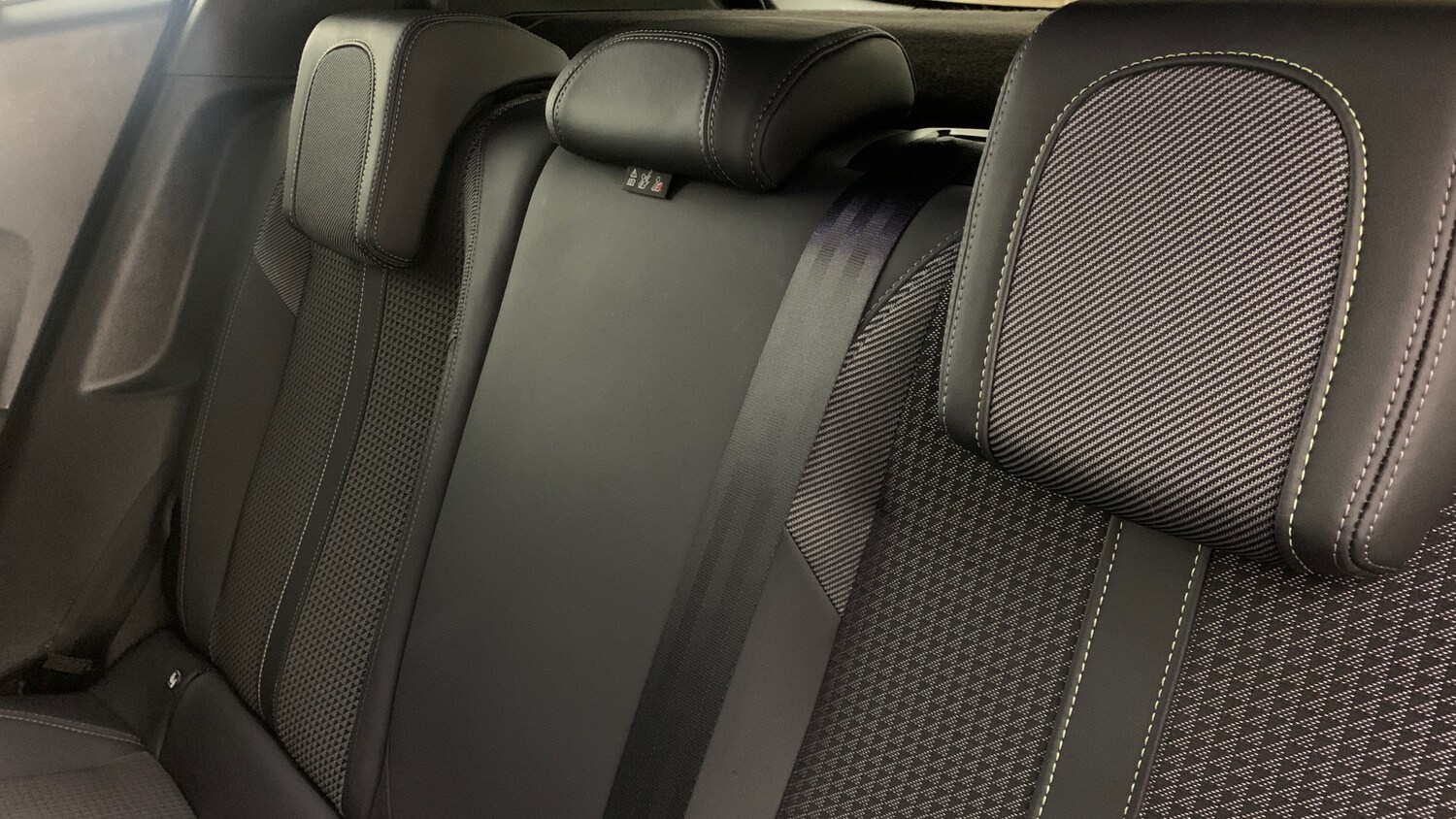 Used Peugeot 2008 2021 for sale - 76073706: Photo 8