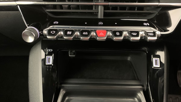 Used Peugeot 2008 2024 for sale - 76327708: Photo 30