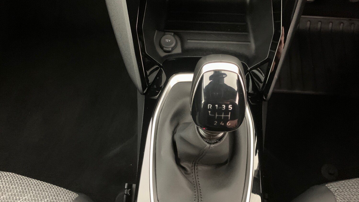 Used Peugeot 2008 2024 for sale - 76327708: Photo 32