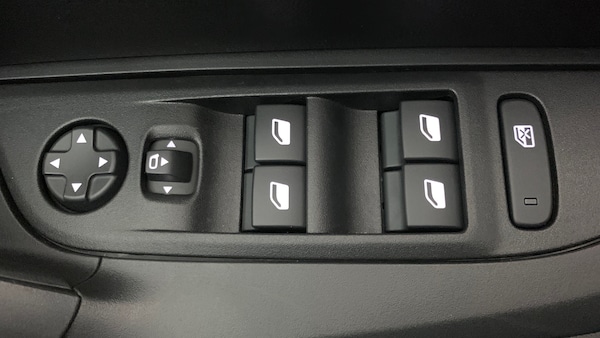 Used Peugeot 2008 2024 for sale - 76327708: Photo 38