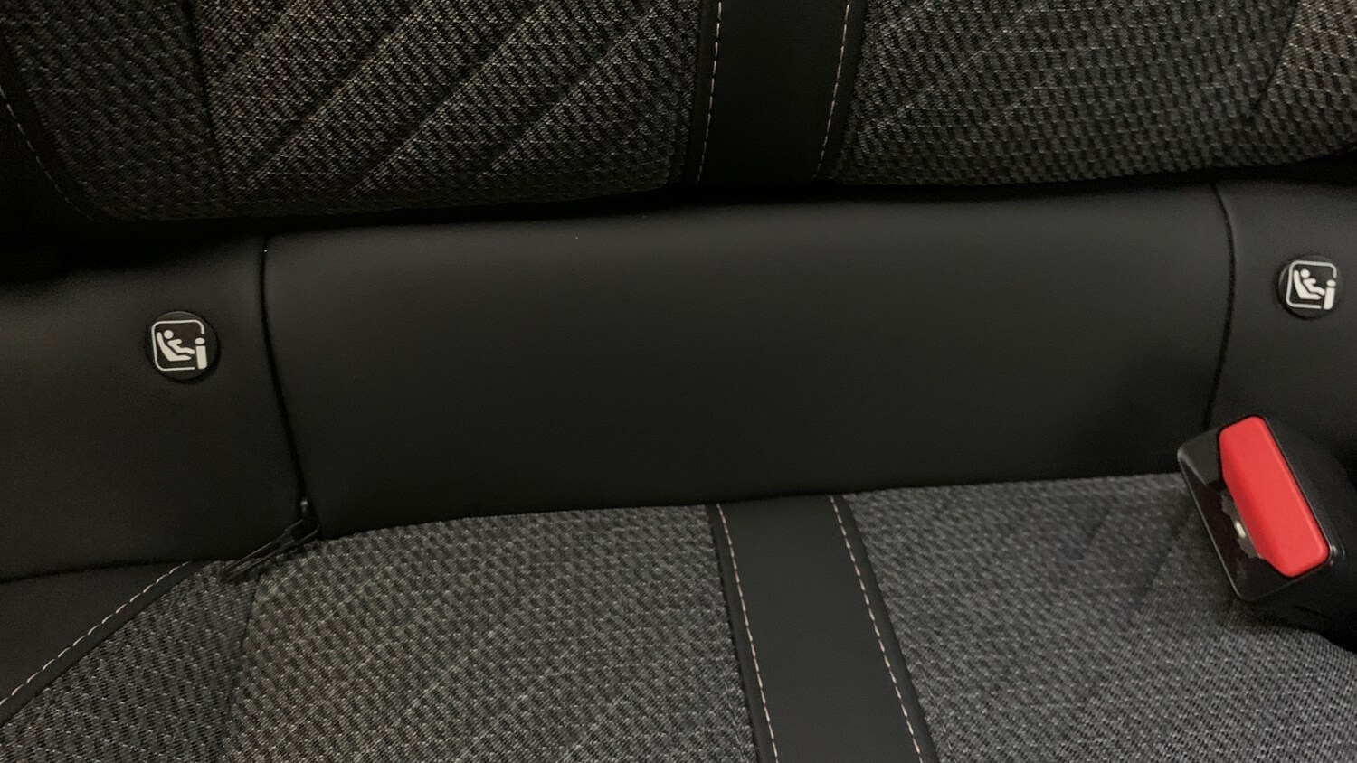 Used Peugeot 2008 2024 for sale - 76327708: Photo 39