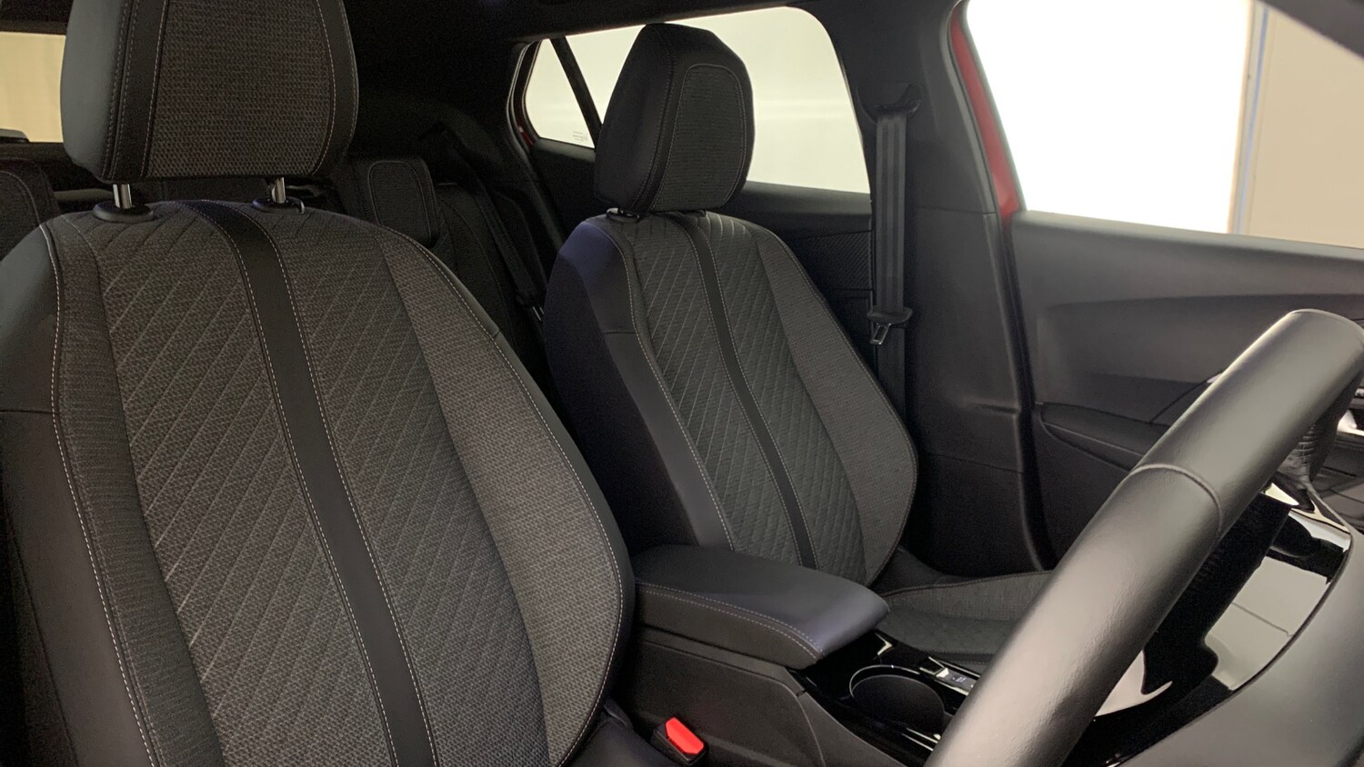 Used Peugeot 2008 2024 for sale - 76327708: Photo 44