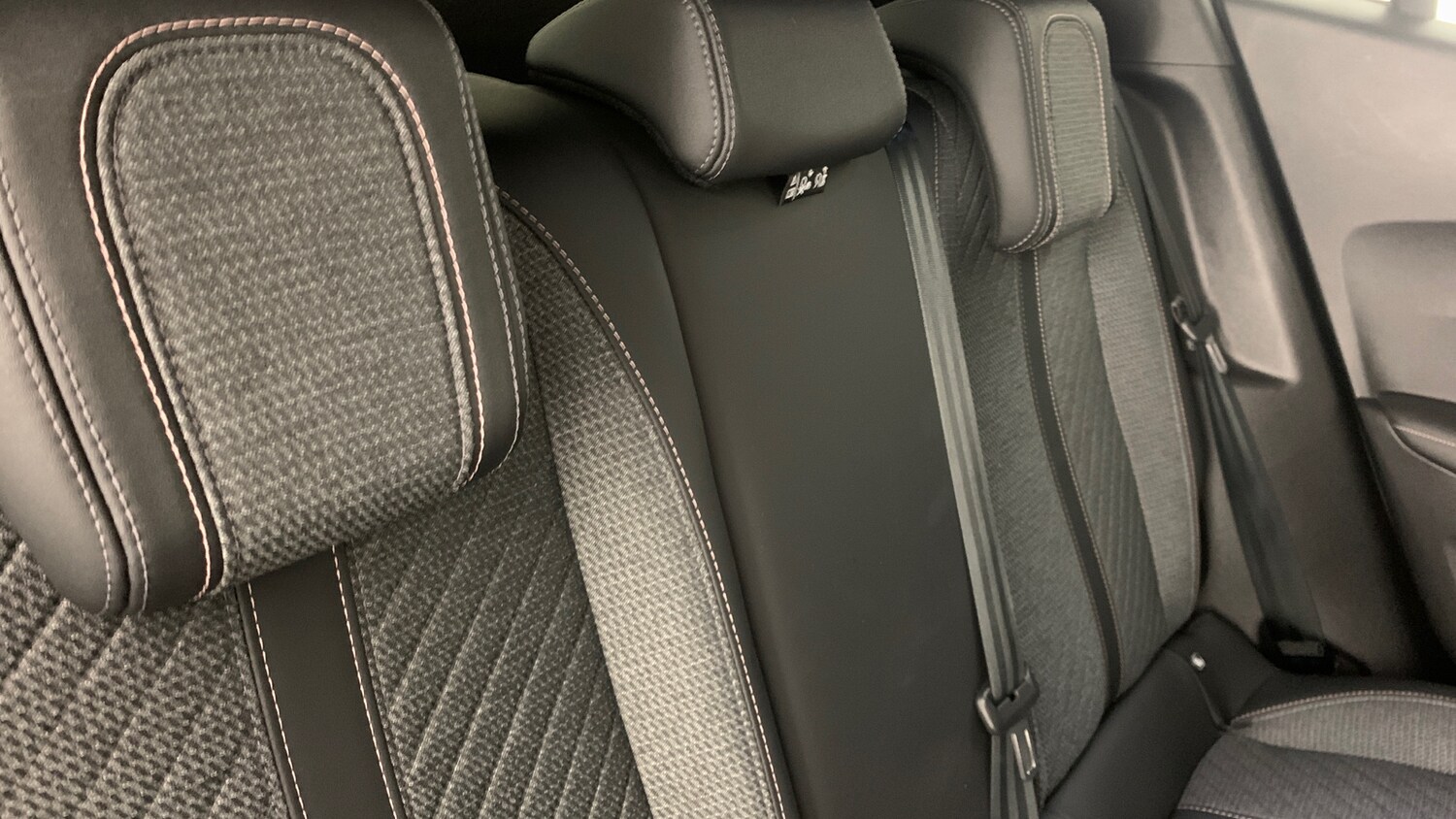 Used Peugeot 2008 2024 for sale - 76327708: Photo 7