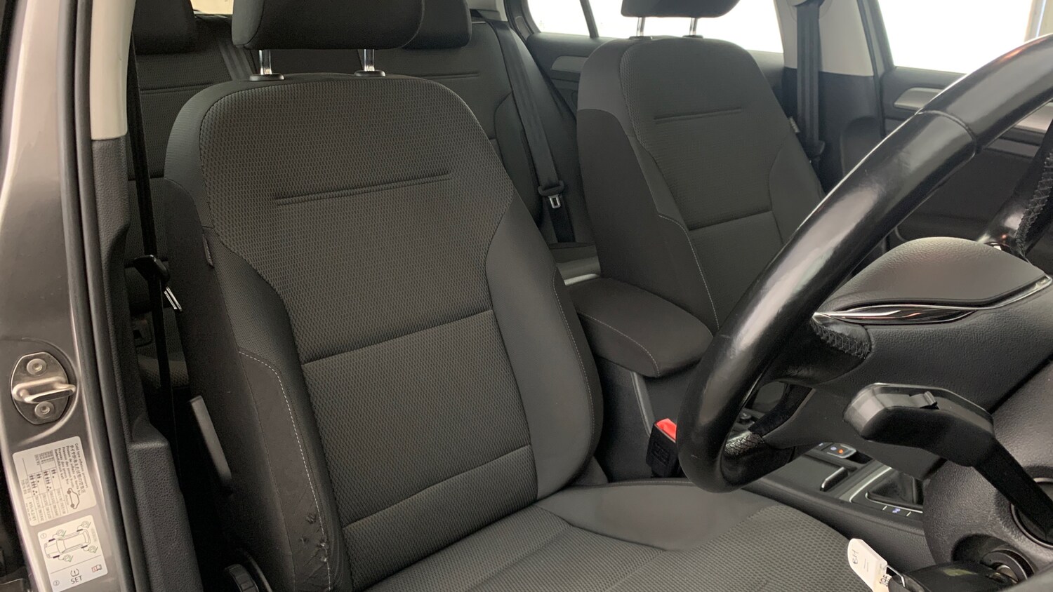 Used Volkswagen Golf 2015 for sale - 75992271: Photo 31