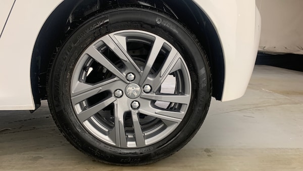 Used Peugeot 208 2022 for sale - 75233869: Photo 17