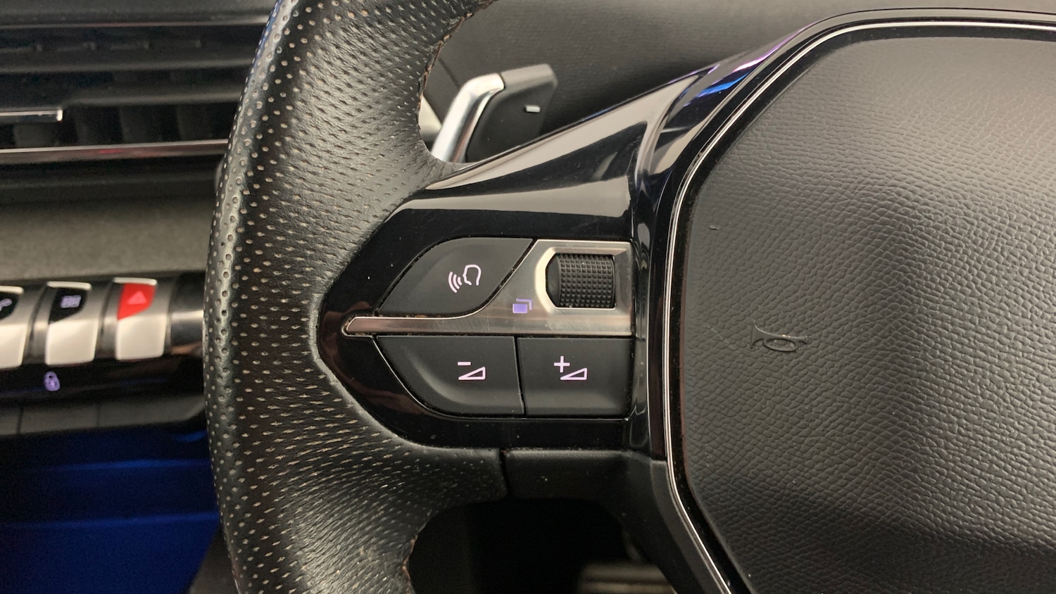 Used Peugeot 3008 2022 for sale - 76840341: Photo 19