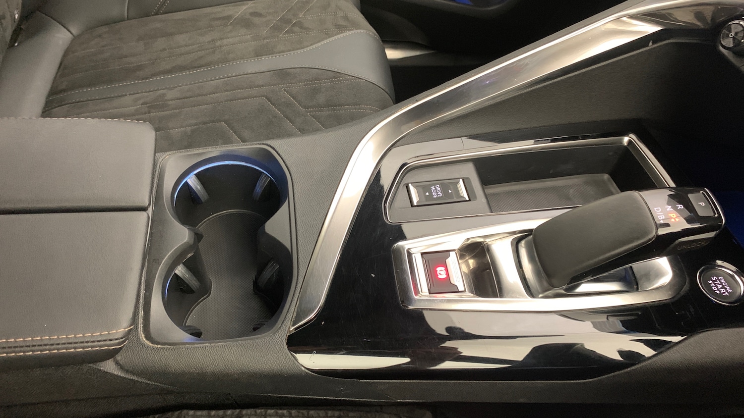 Used Peugeot 3008 2022 for sale - 76840341: Photo 32