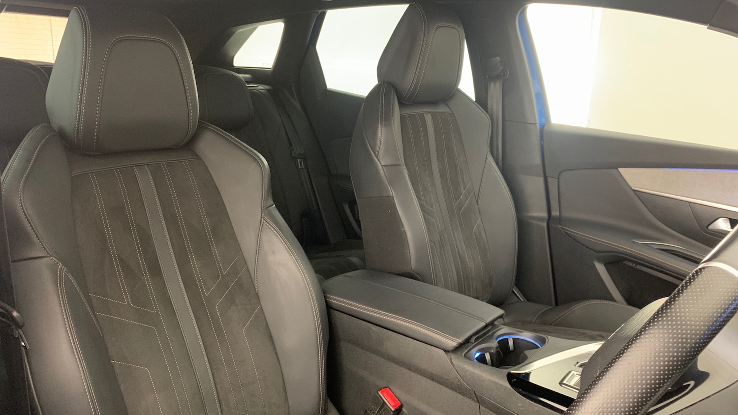 Used Peugeot 3008 2022 for sale - 76840341: Photo 38