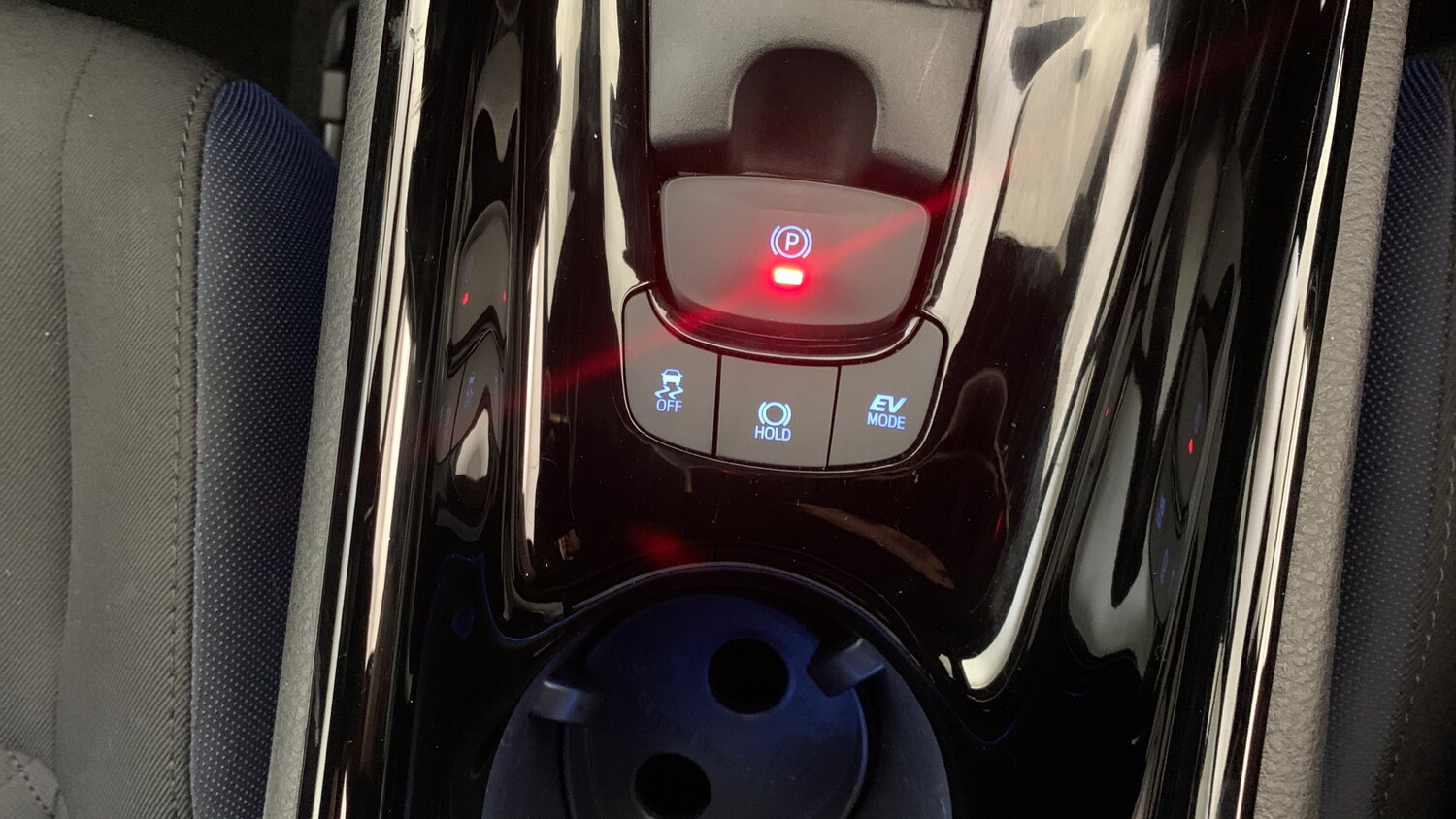 Used Toyota C-HR 2020 for sale - 76441680: Photo 32