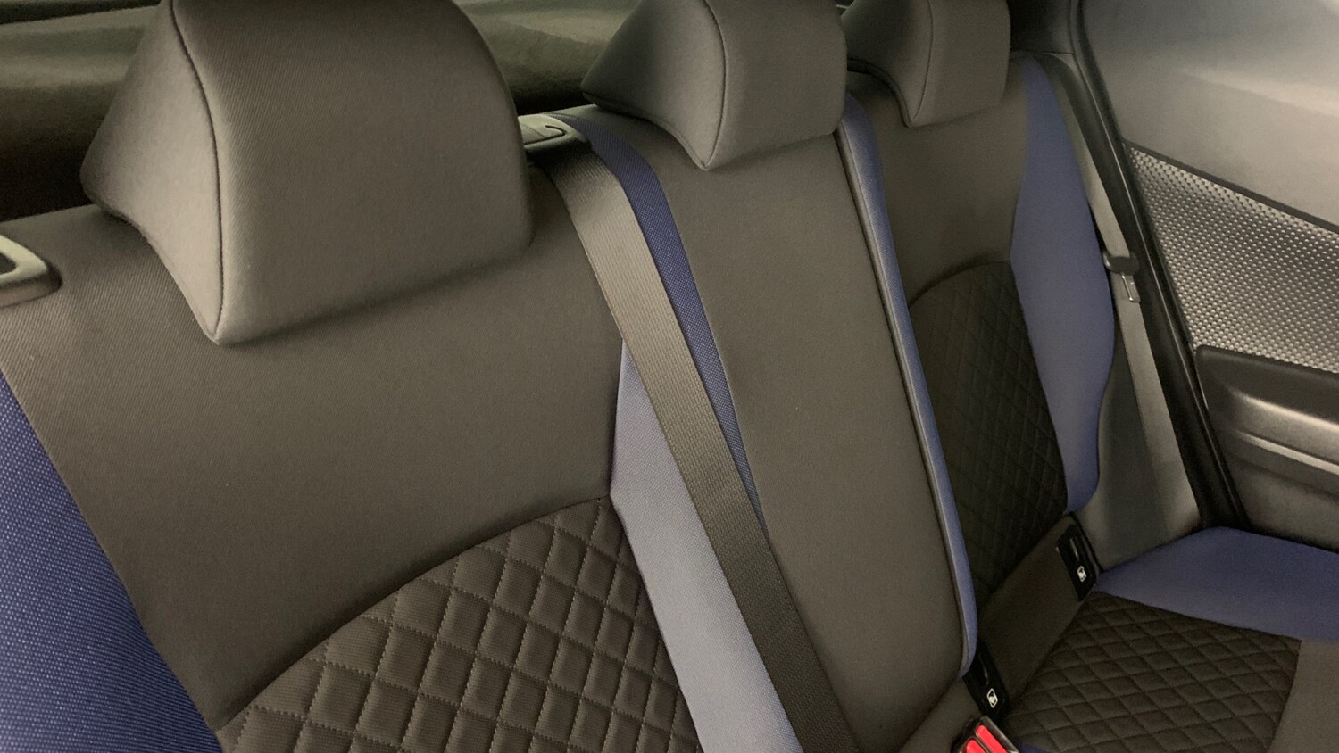 Used Toyota C-HR 2020 for sale - 76441680: Photo 7