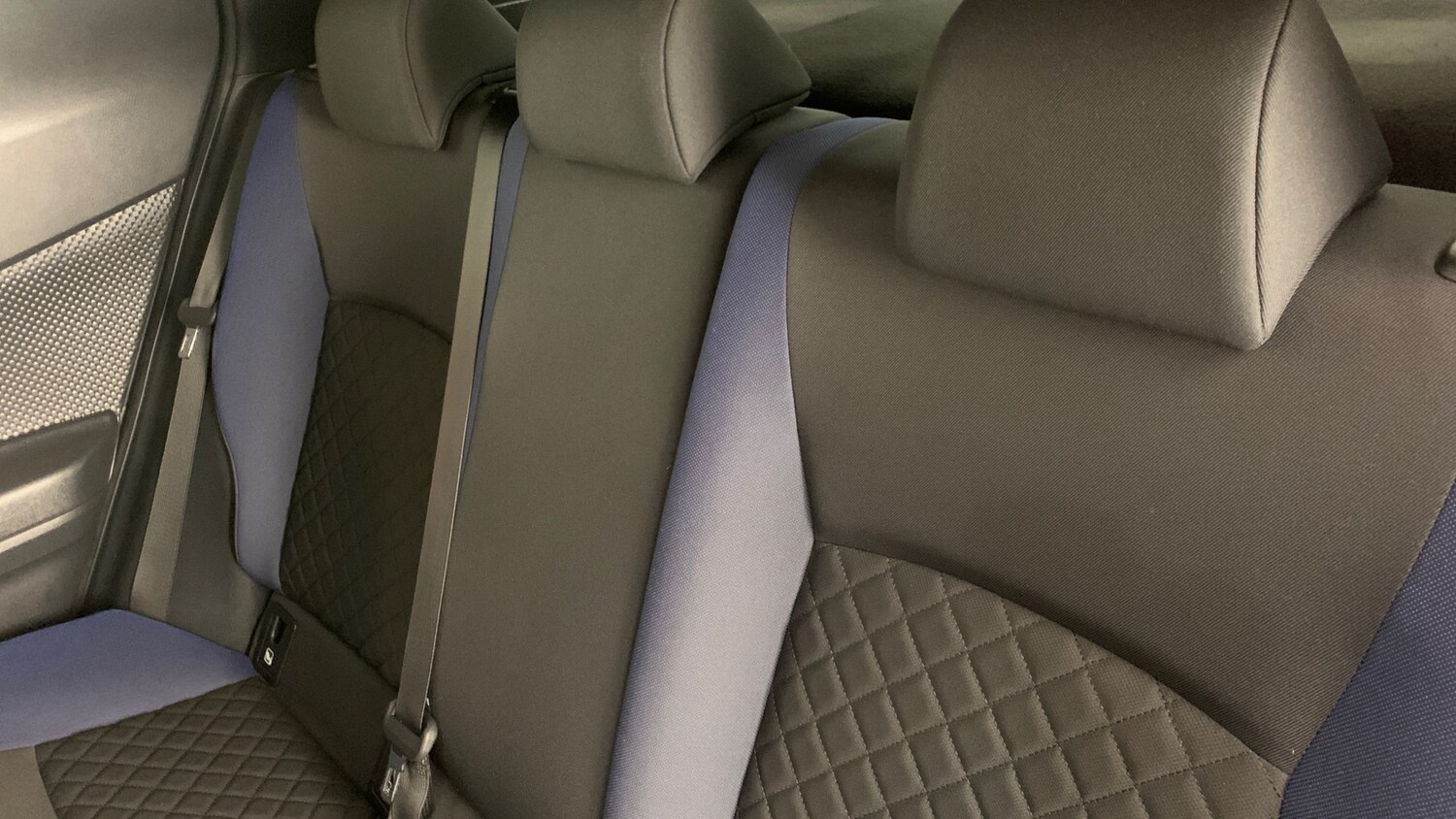 Used Toyota C-HR 2020 for sale - 76441680: Photo 8