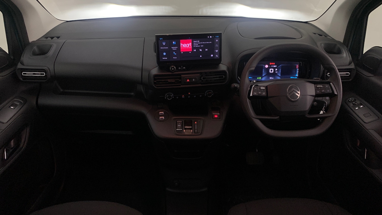 Used Citroen Berlingo 2024 for sale - 76825705: Photo 9