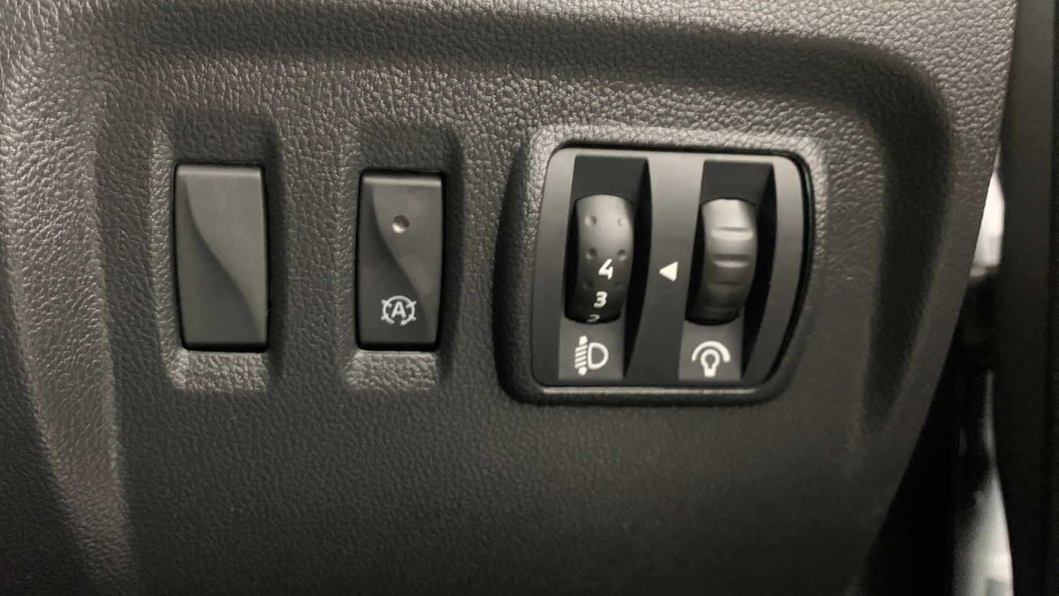 Used Renault Captur 2016 for sale - 76285200: Photo 20