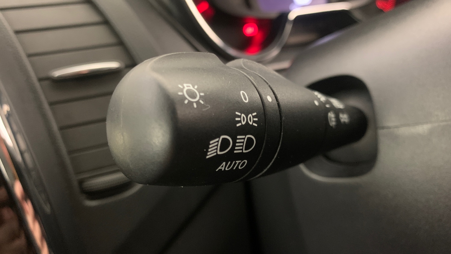 Used Renault Captur 2016 for sale - 76285200: Photo 36