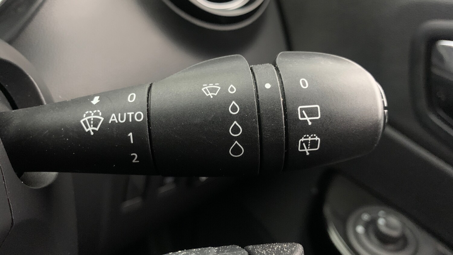 Used Renault Captur 2016 for sale - 76285200: Photo 37