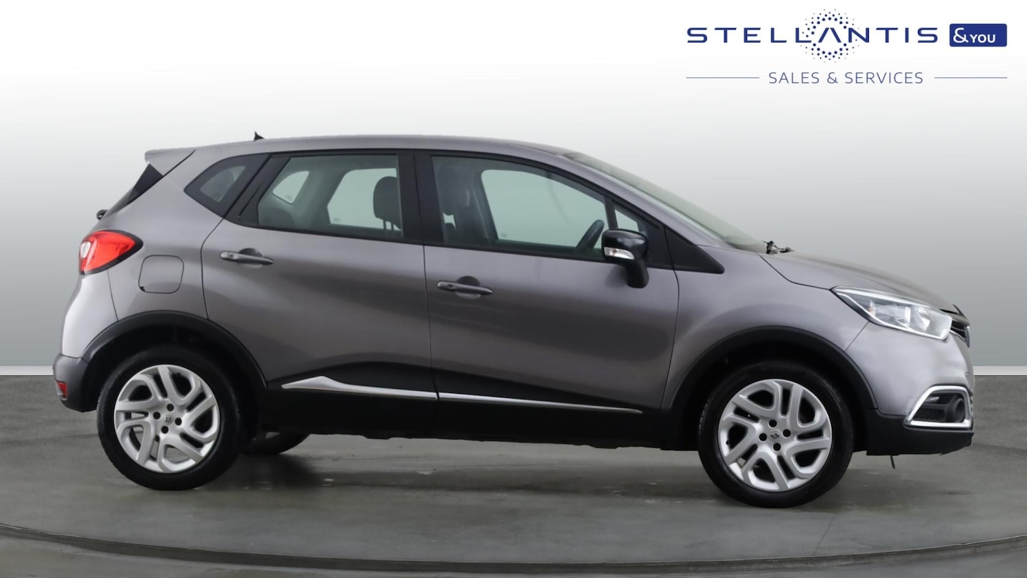 Used Renault Captur 2016 for sale - 76285200: Photo 4
