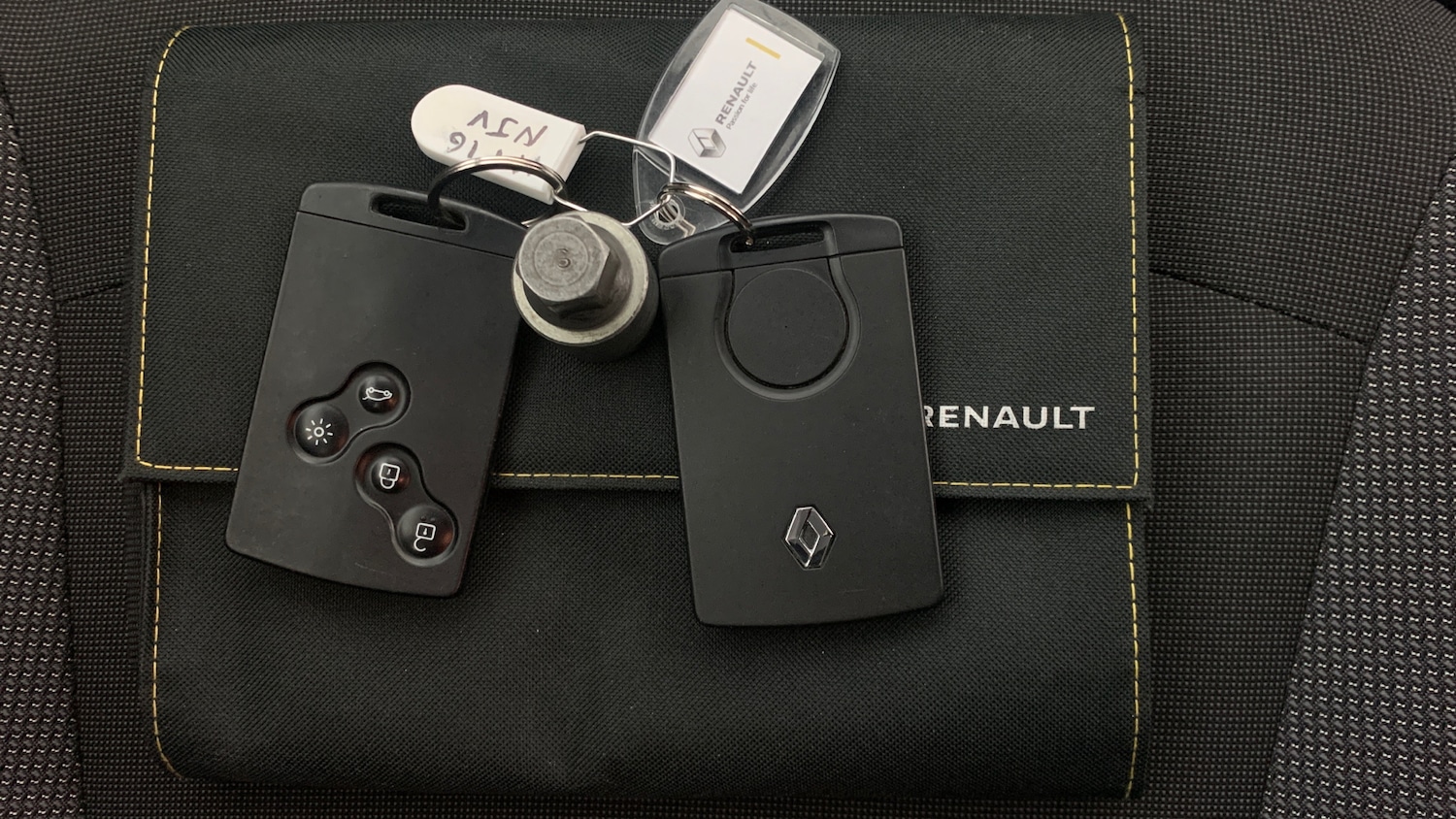 Used Renault Captur 2016 for sale - 76285200: Photo 42