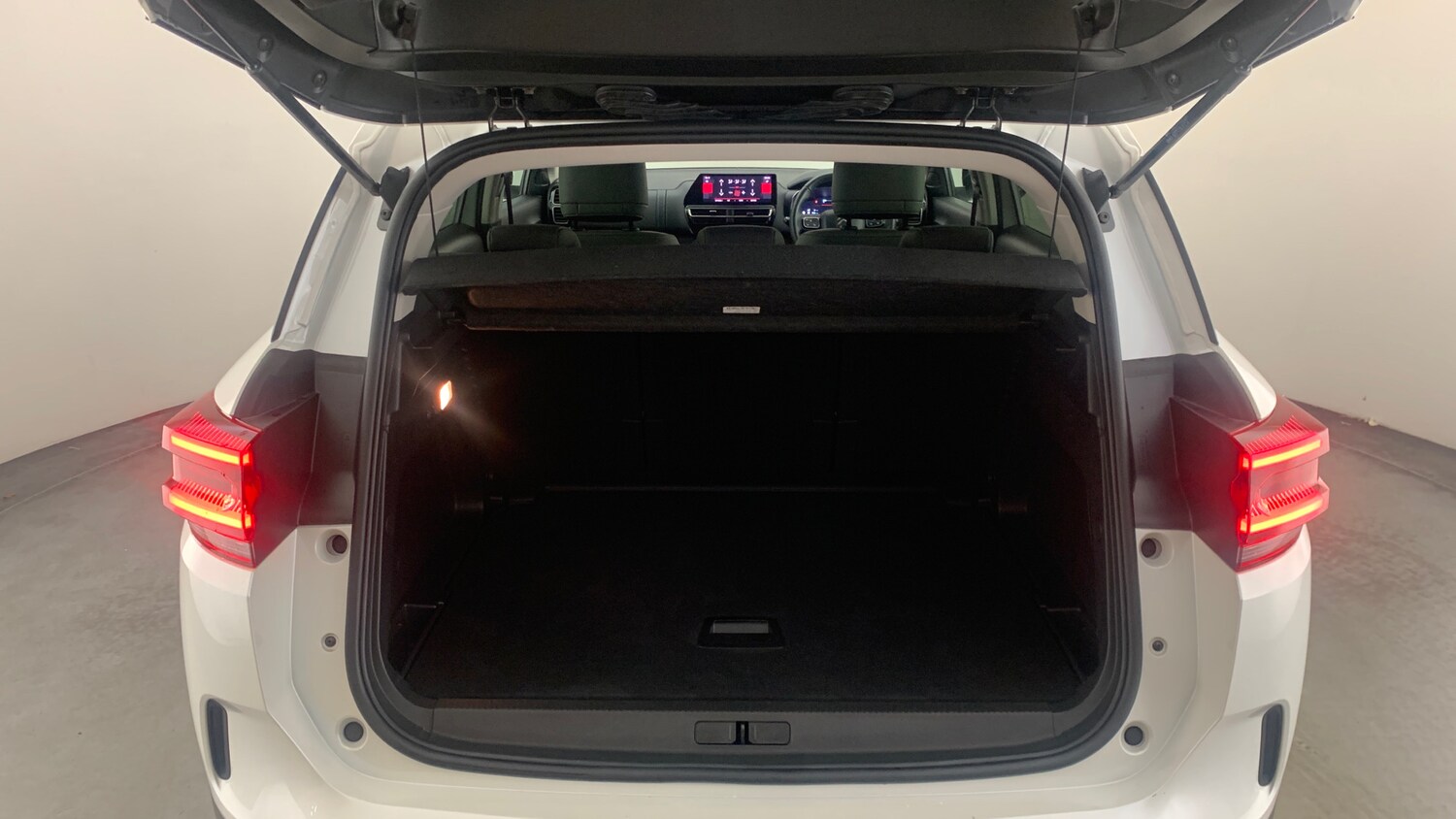 Used Citroen C5 Aircross 2023 for sale - 76061492: Photo 5