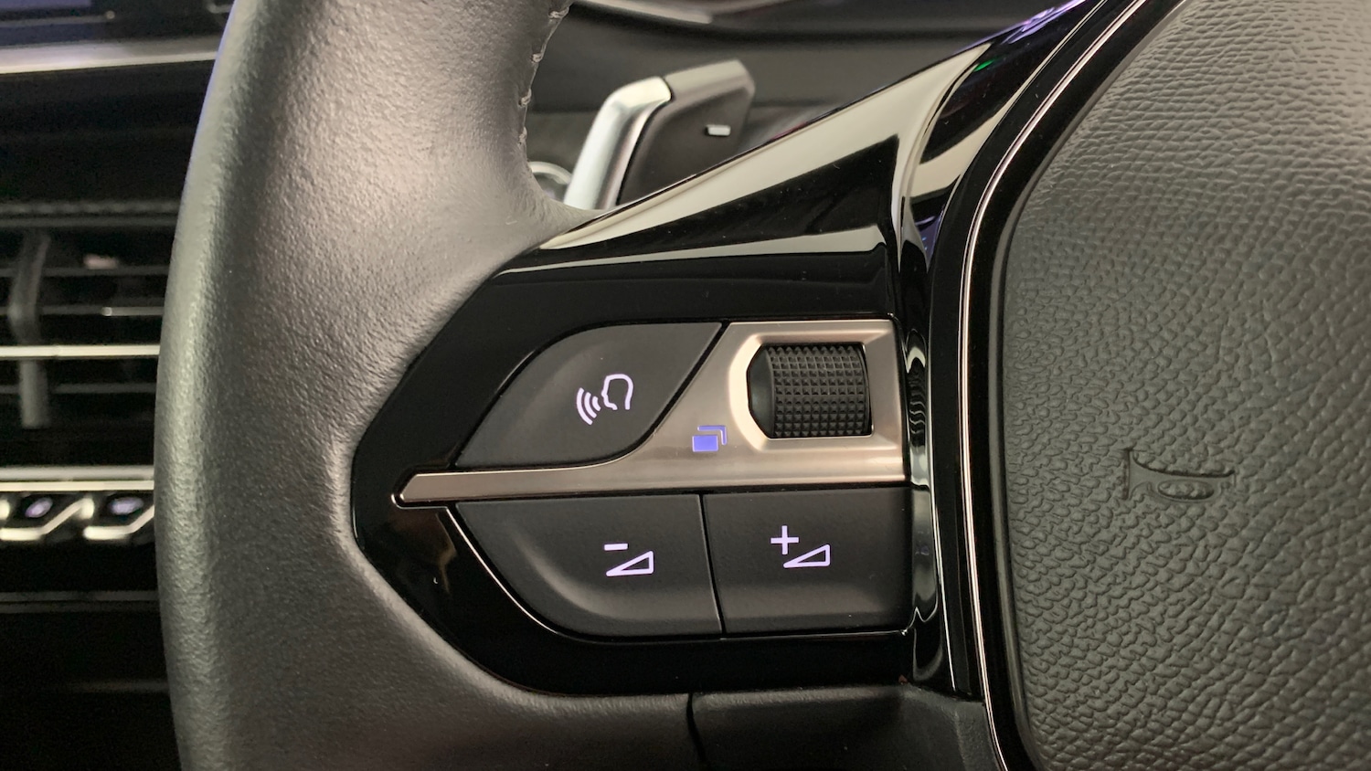 Used Peugeot 208 2021 for sale - 76359090: Photo 19