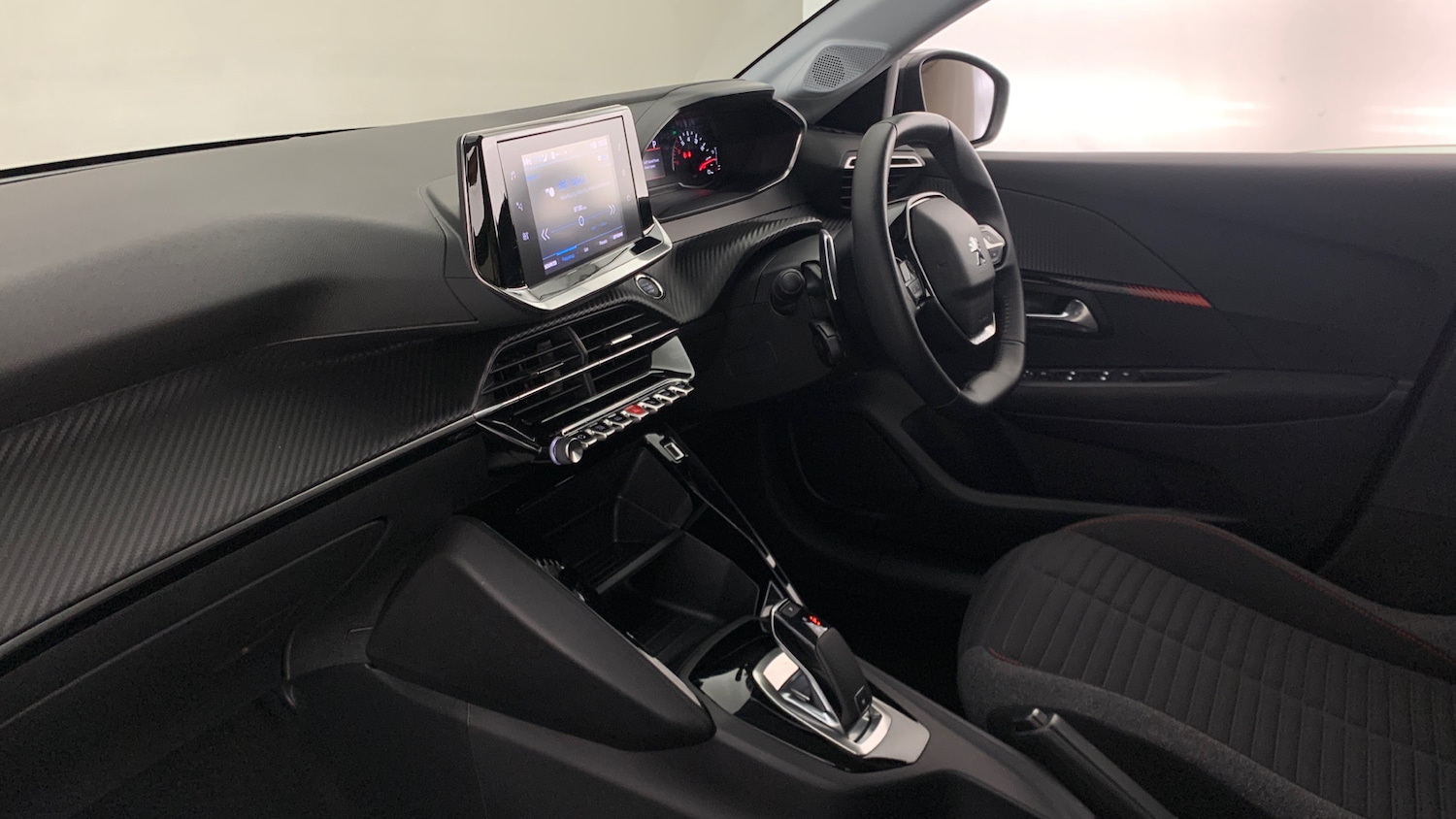 Used Peugeot 208 2021 for sale - 76359090: Photo 2