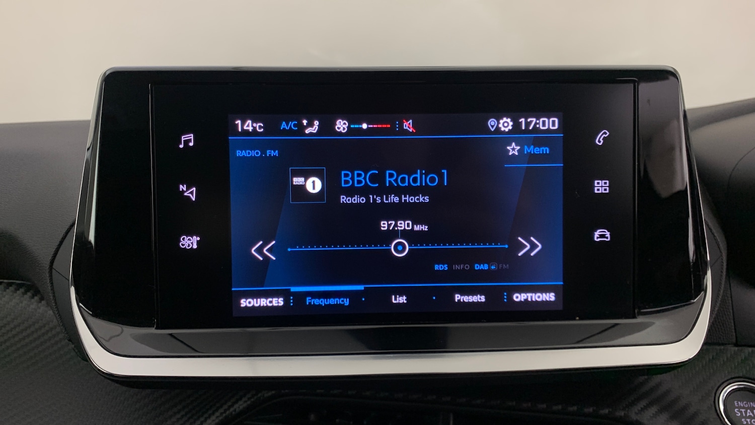 Used Peugeot 208 2021 for sale - 76359090: Photo 24