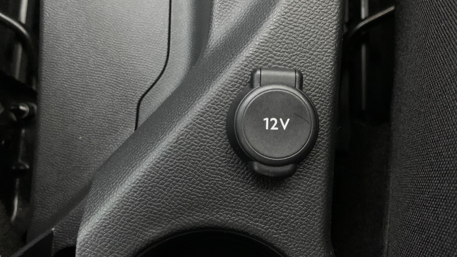 Used Peugeot 208 2021 for sale - 76359090: Photo 25