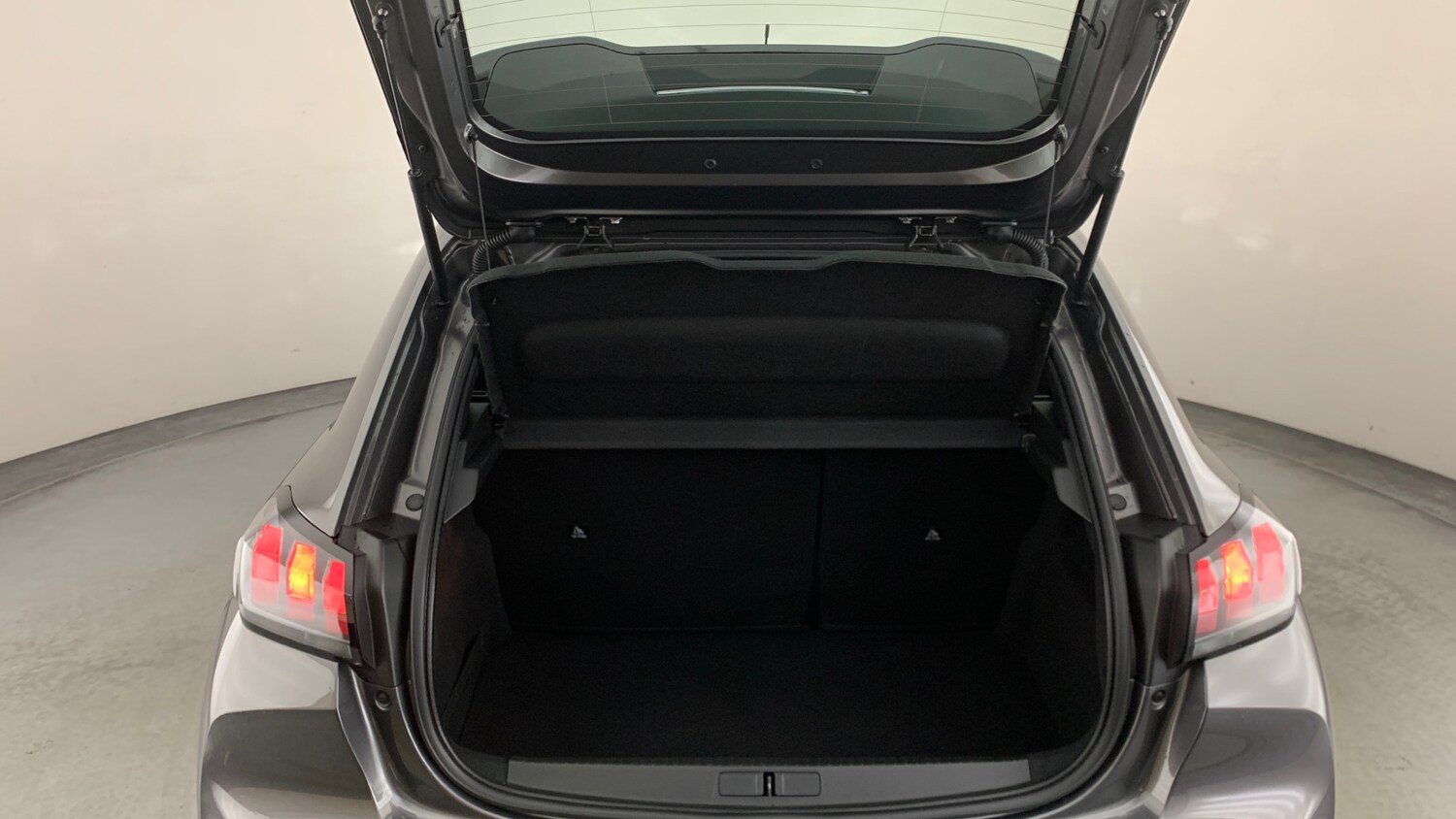 Used Peugeot 208 2021 for sale - 76359090: Photo 5