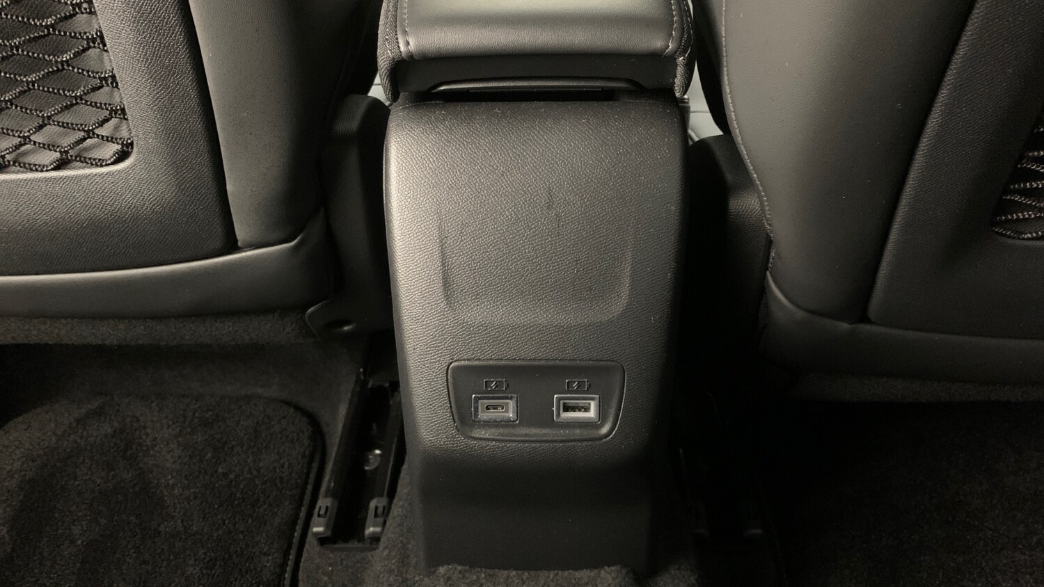 Used Peugeot 2008 2024 for sale - 77926618: Photo 29