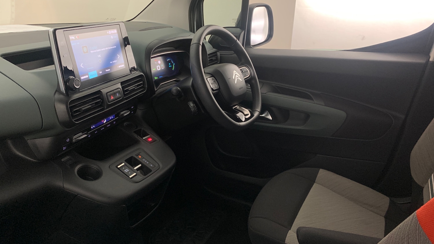 Used Citroen Berlingo 2023 for sale - 77724603: Photo 2