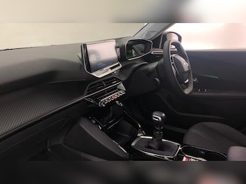 Used Peugeot 2008 2022 for sale - 76285203: Photo 2