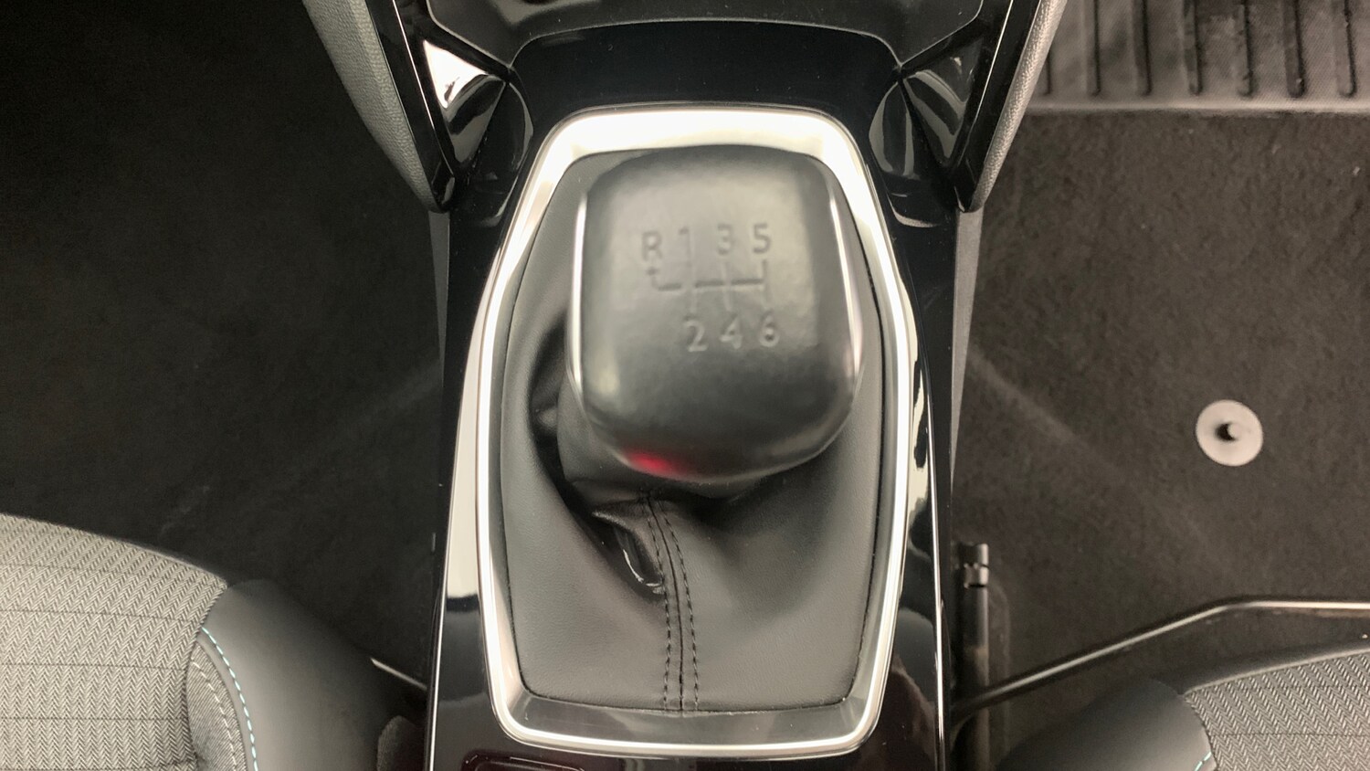 Used Peugeot 2008 2022 for sale - 76285203: Photo 32