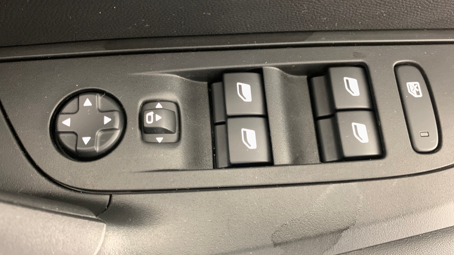 Used Peugeot 2008 2022 for sale - 76285203: Photo 38