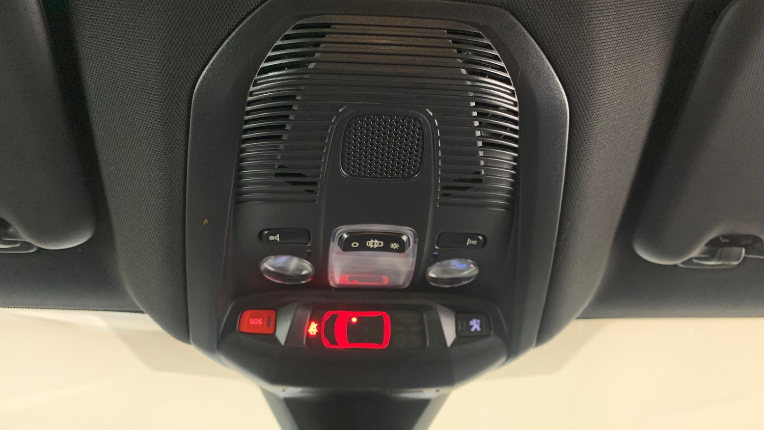 Used Peugeot 3008 2023 for sale - 76359086: Photo 35