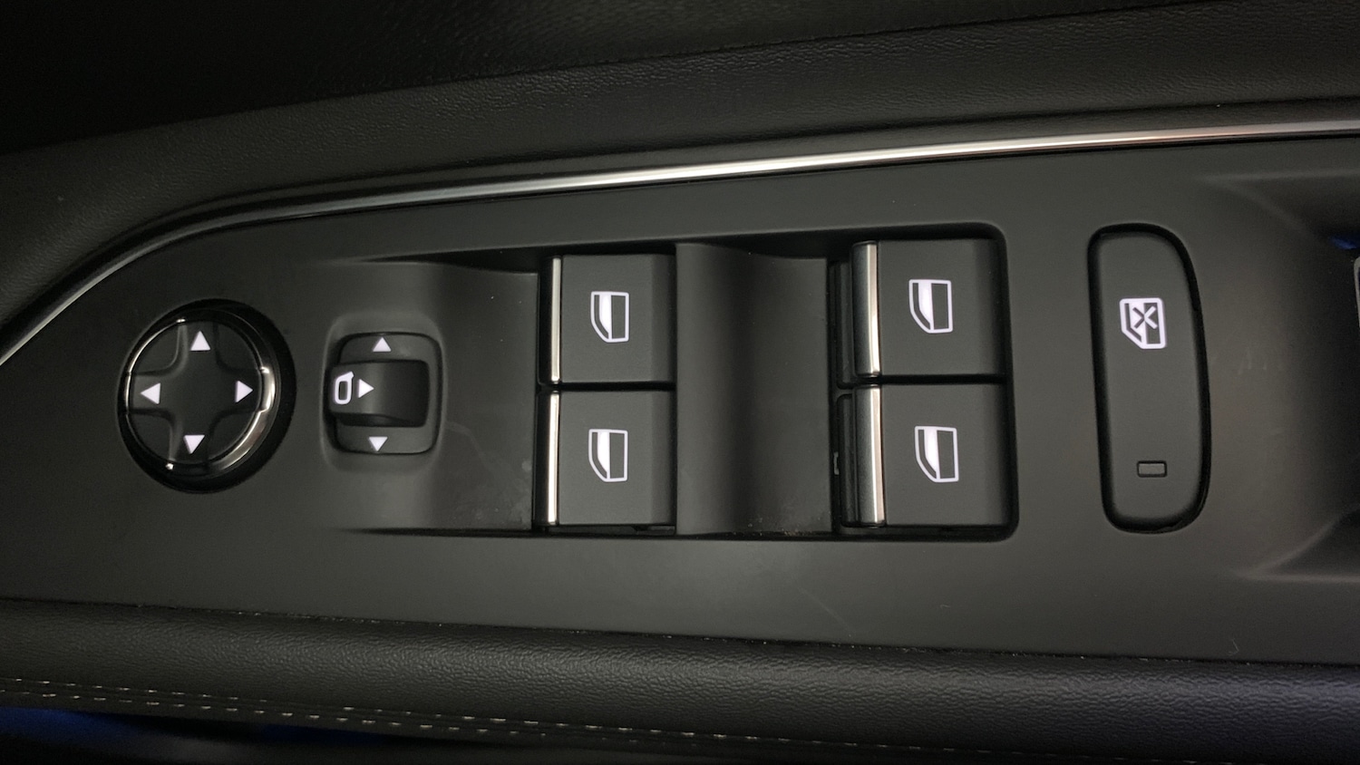 Used Peugeot 3008 2023 for sale - 76359086: Photo 39