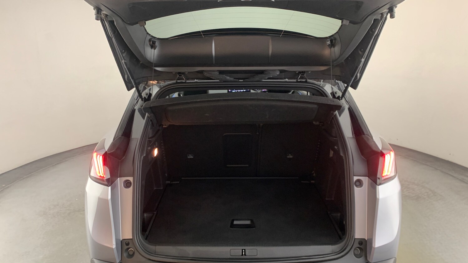 Used Peugeot 3008 2023 for sale - 76359086: Photo 5