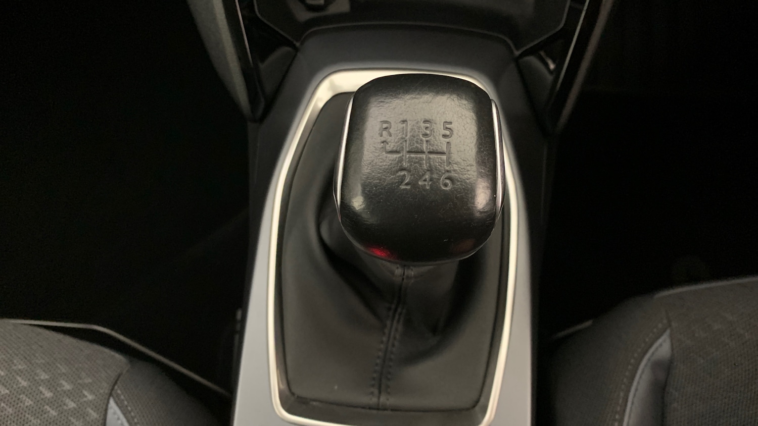 Used Peugeot 2008 2020 for sale - 76759967: Photo 33