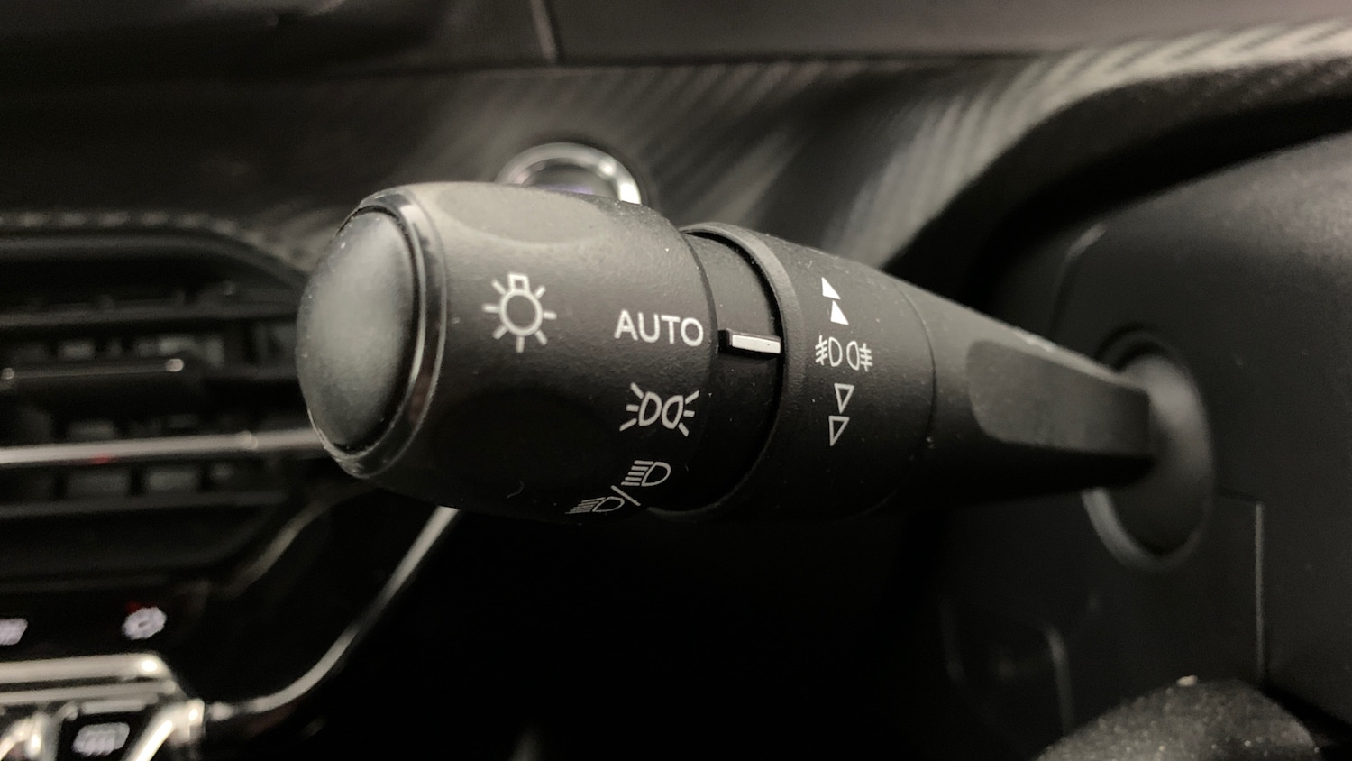 Used Peugeot 2008 2020 for sale - 76759967: Photo 41