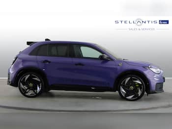 Used Abarth 600e 2025 for sale - 79727890: Photo