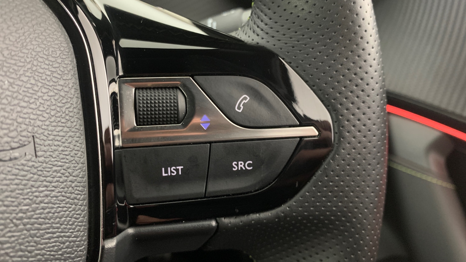 Used Peugeot 2008 2023 for sale - 76433834: Photo 18