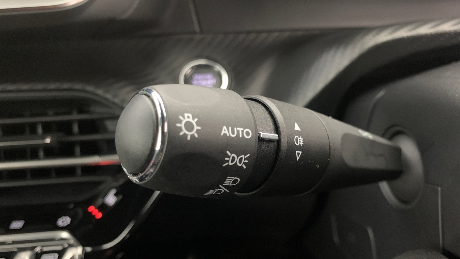 Used Peugeot 2008 2023 for sale - 76433834: Photo 36