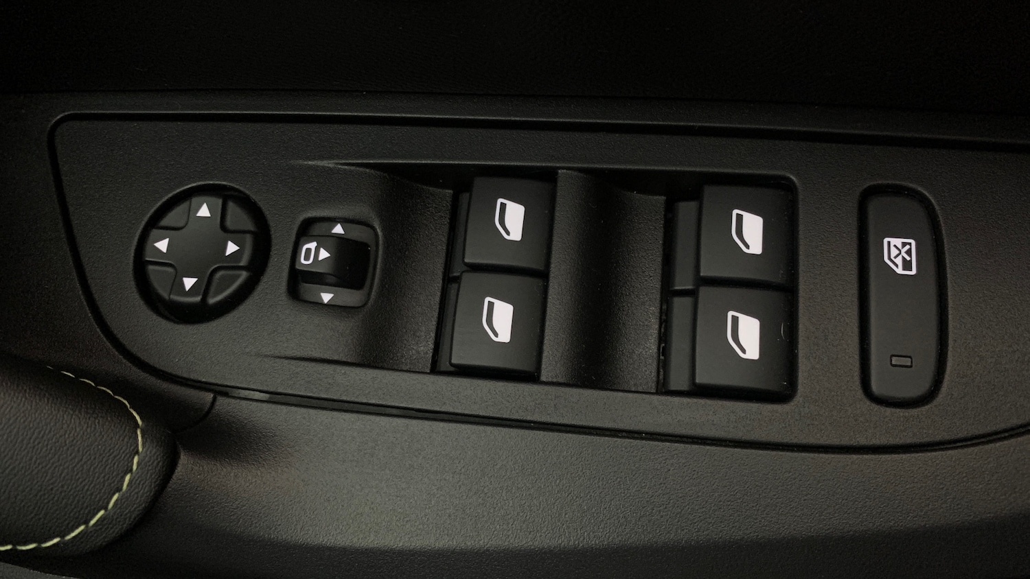 Used Peugeot 2008 2023 for sale - 76433834: Photo 39